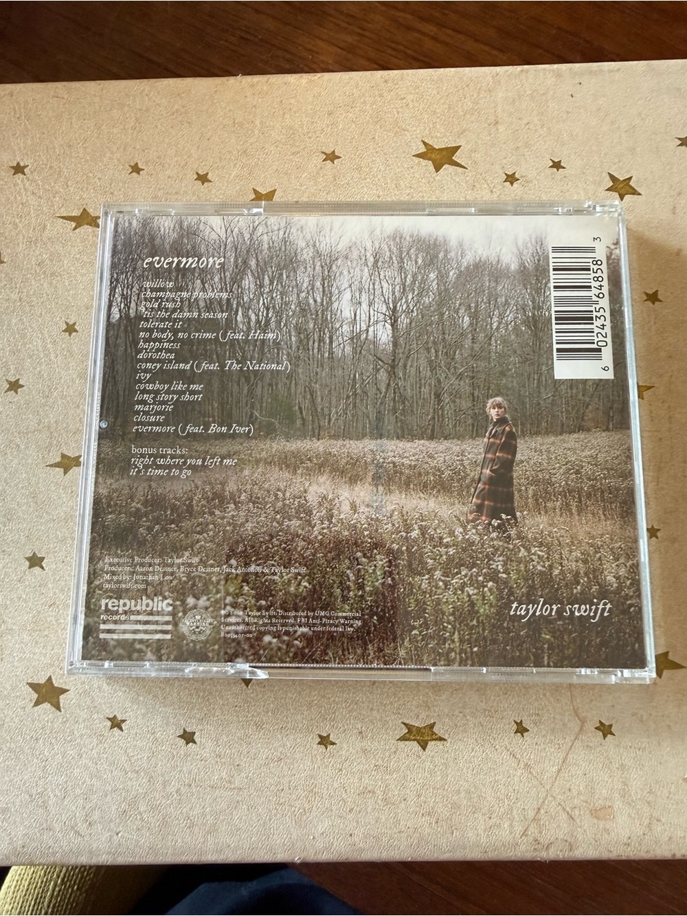 SOLD Taylor Swift Signed Evermore CD - Picture 5 of 10